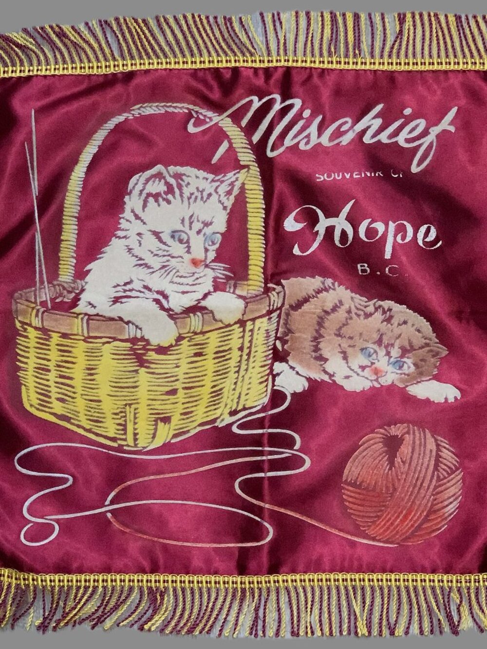 Vintage‎ Hope BC Souvenir Pillow Cover 16" Burgundy Gold Mischievous Kittens MCM